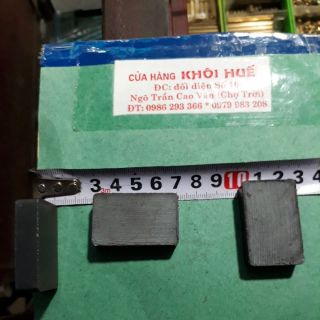 Combo 2 năm châm 4cm x 2.5cm giá 22k