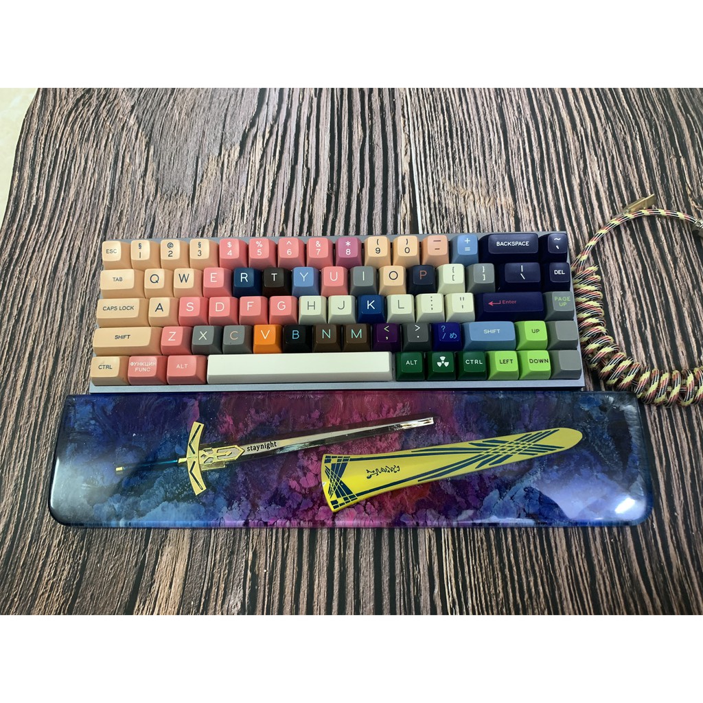 Kê tay resin katana stay night