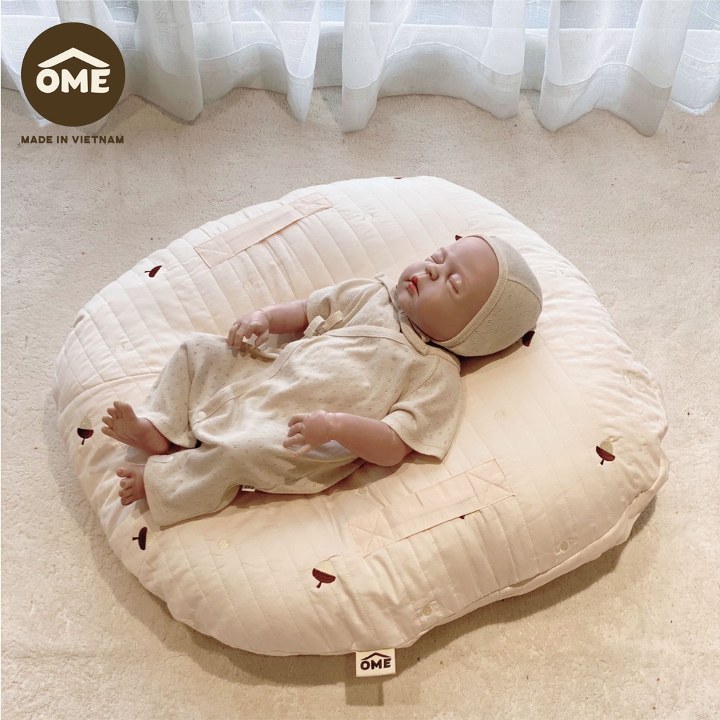 Gối Chống Trào Ngược Ome Hoạ Tiết Thêu Tay  Vải Cotton 100% Cotton Hàn Quốc An Toàn Cho Da Của Bé