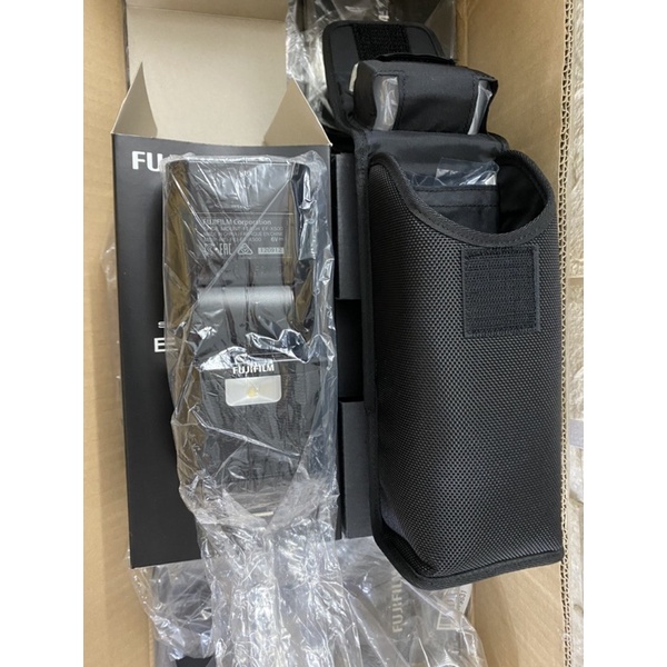Đèn Flash Fujifilm EF-X500 kèm khay chứa pin EF-BP1