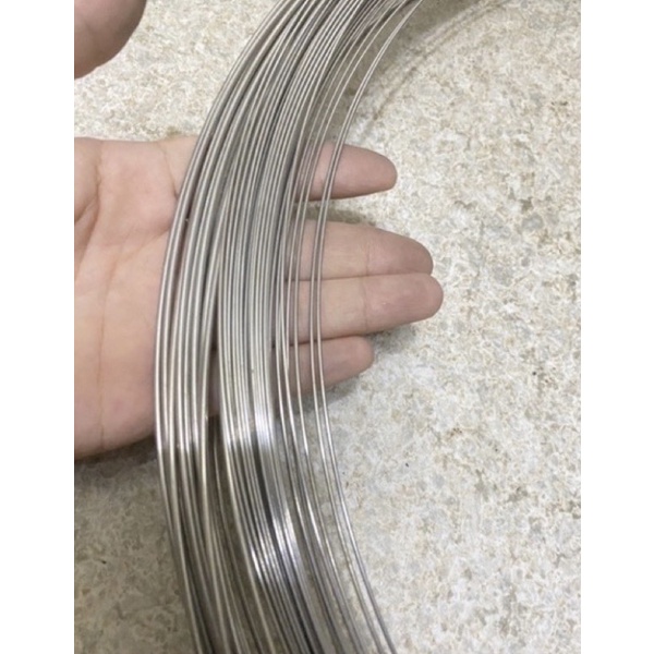 Dây thép inox loại 0,8li, 1 li, 1.5 li, 2 li, 2.5li, 3li sáng bóng độ bền cao, dẻo, dễ uốn