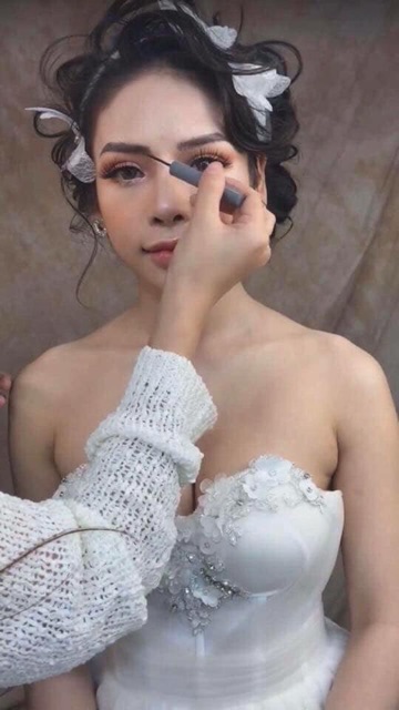 Mascara mày Klavuu