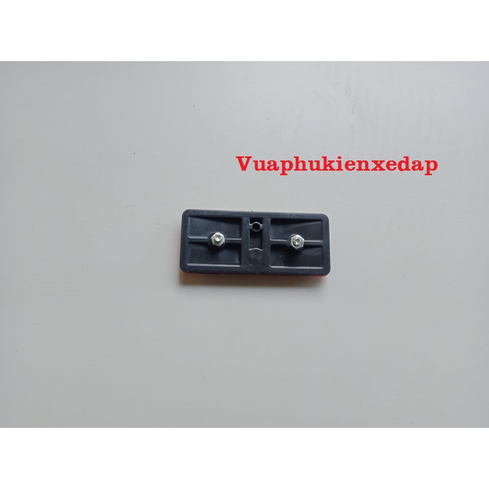 Phản quang lắp Gác baga xe đạp
