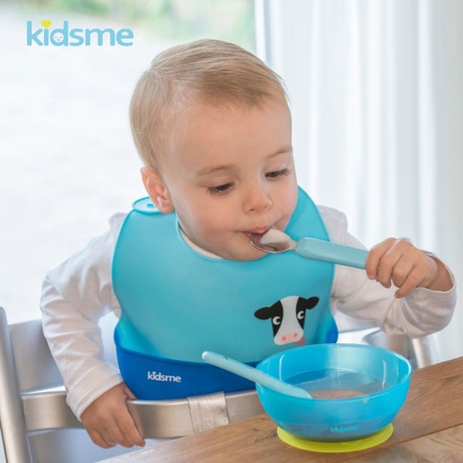 Yếm ăn cho bé silicone Kidsme 120173 đủ màu