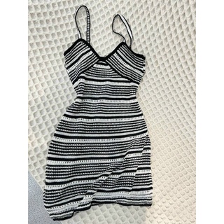 Đầm body len dây sọc