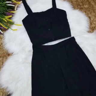 E về lại đủ 2 màu nhé các chị iu
❤ ❤Sét áo 2 dây nhúng + quần ống suông siêu xinh