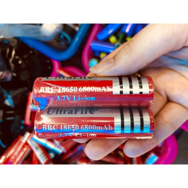 - Pin sạc Li-ion UltraFire BRC18650.