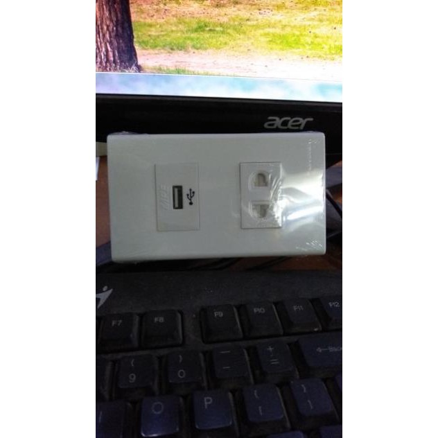Xả Kho Buôn Bộ ổ cắm + cổng sạc USB lắp âm tường chính hãng Panasonic Cam Kết cính hãng