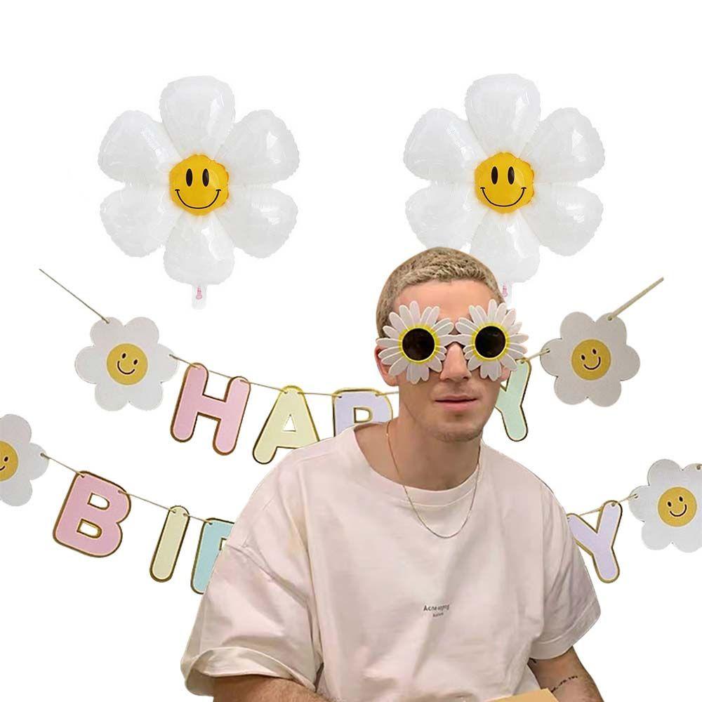 Dây Treo Trang Trí Bong Bóng Hình Hoa Cúc Dễ Thương