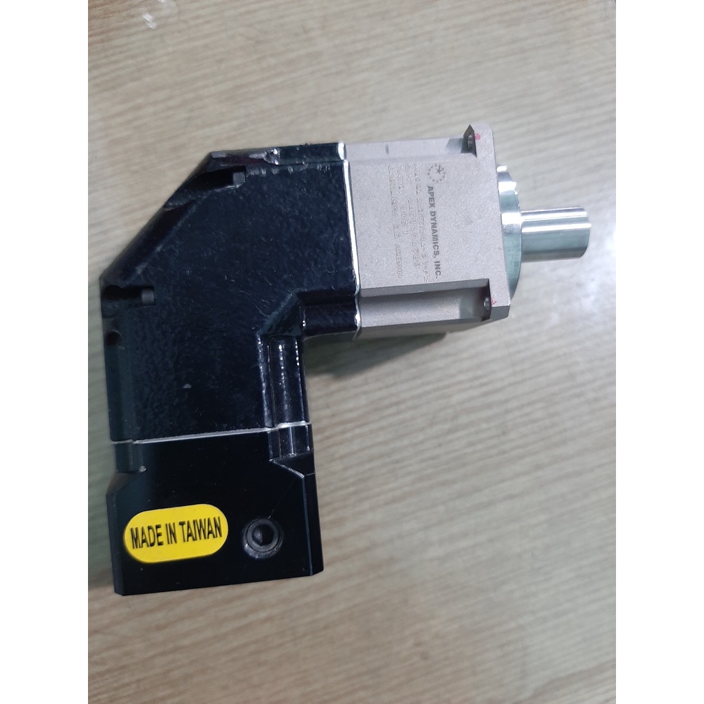 Hộp số giảm tốc servo vuông góc 100w 1/10