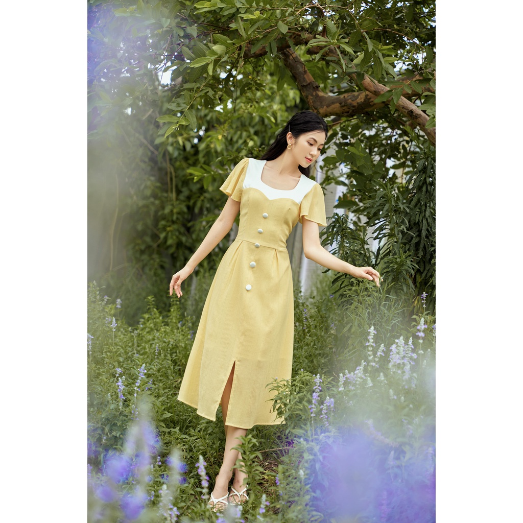 Váy thiết kế cổ vuông tay bồng viền trắng chất xốp YV16 YAME