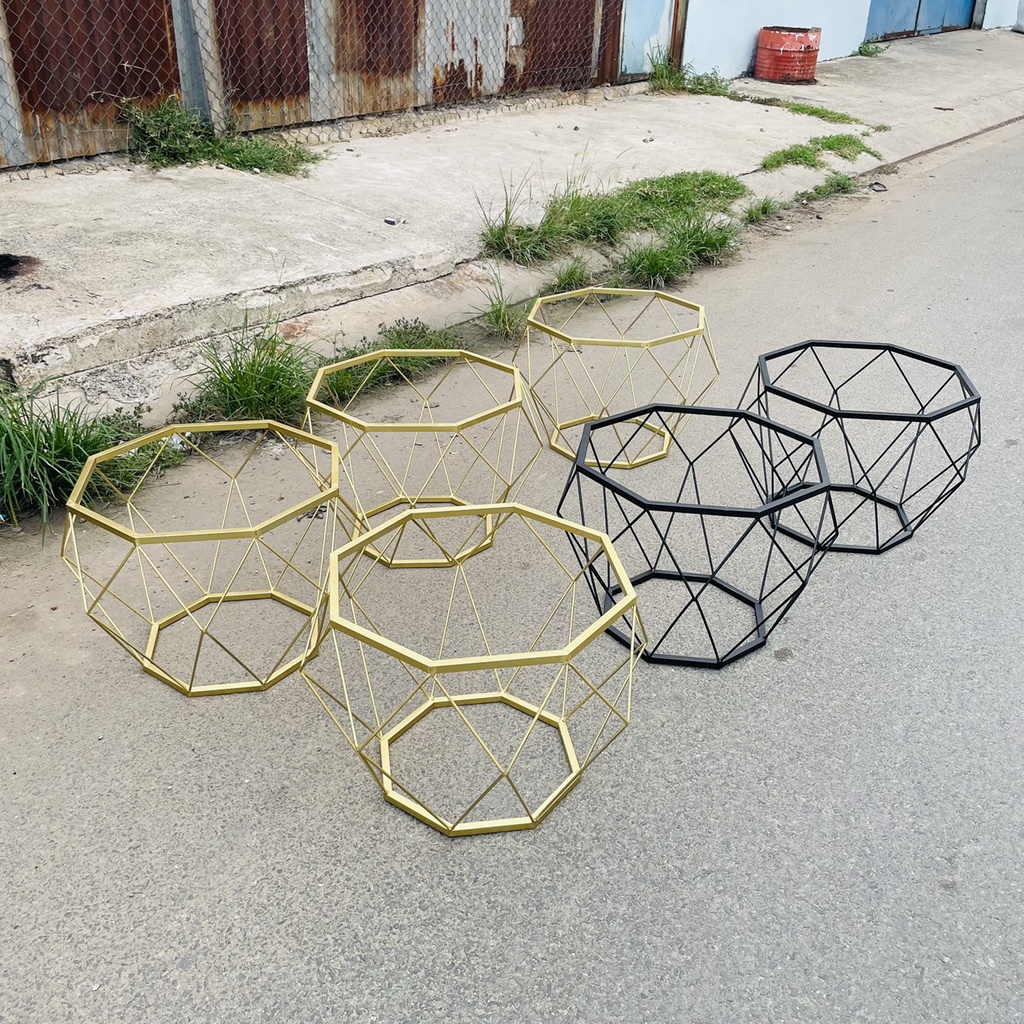 Bàn sofa, bàn trà kim cương , mặt kính cường lực, mẫu con cá vàng.