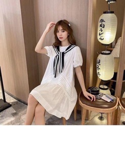 Váy thủy thủ trắng
