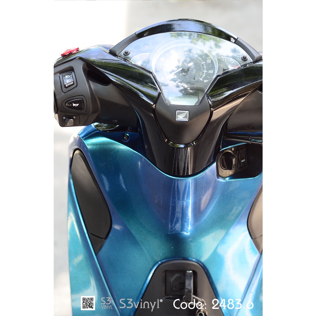 Decal-xe-máy-xanh-cổ-vịt