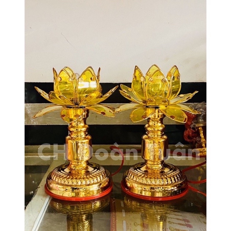 ĐÈN THỜ HOA SEN VÀNG