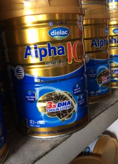 Sữa bột Alpha gold 4 lon 900g (date moi tinh )