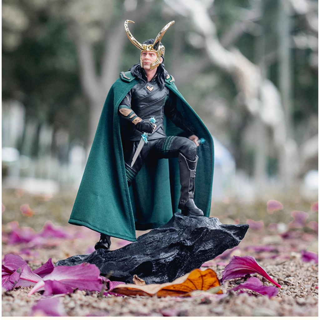 Mô hình Tượng tĩnh Loki tỉ lệ 1/10 cao 25cm - Avenger