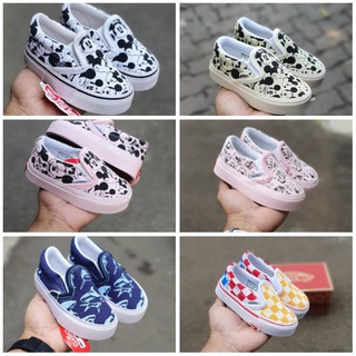 Giày Thể Thao Vans Họa Tiết Hoạt Hình Mickey Snoopy Cá Mập Đáng Yêu Cho Bé