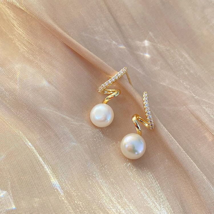 Bông Tai Hàn Quốc Đính Đá Hình Sóng Nước Độc Đáo Mainia Shop
