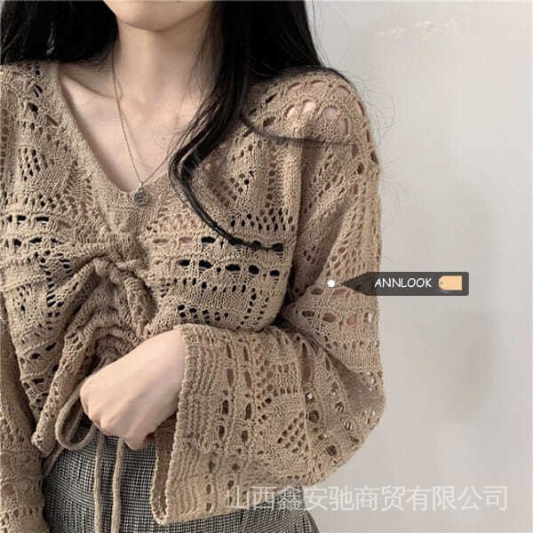Áo Đan Len Thiết Kế Khoét Ngực Phong Cách Retro Hàn Quốc Thời Trang Xuân Thu Mới