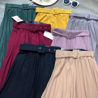 Chân váy xếp ly kèm nịt