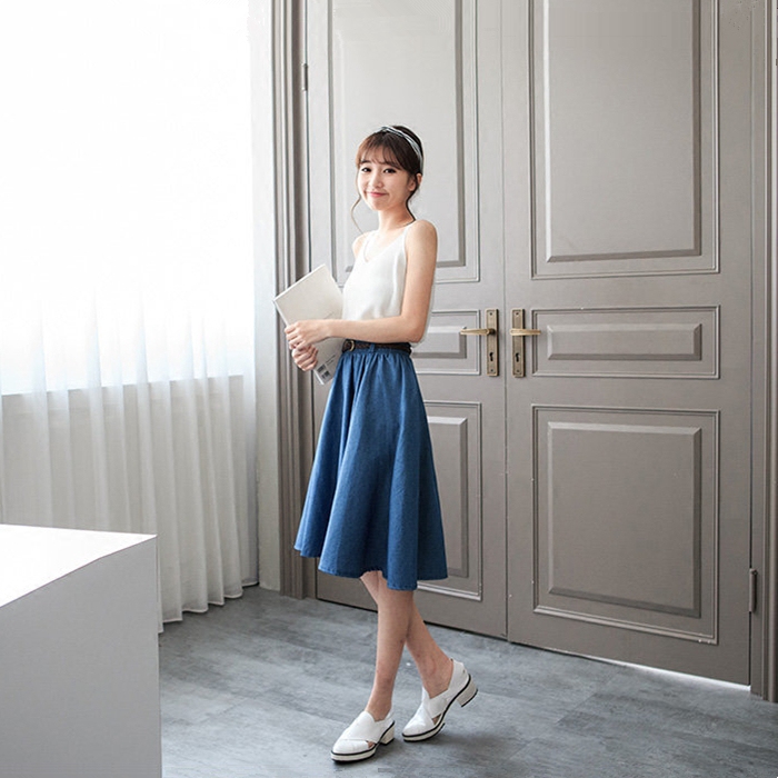 Chân váy denim lưng cao theo phong cách retro Hàn Quốc | BigBuy360 - bigbuy360.vn