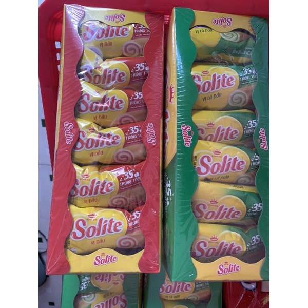 Bánh bông lan cuộn kem