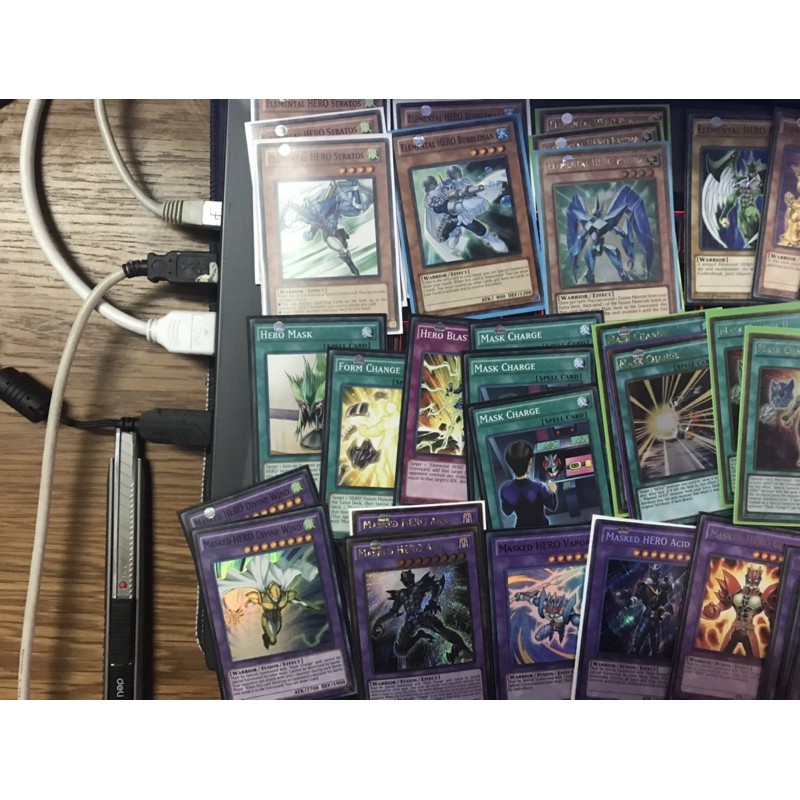 Deck bài HERO Yugioh! chính hãng kèm bọc bài