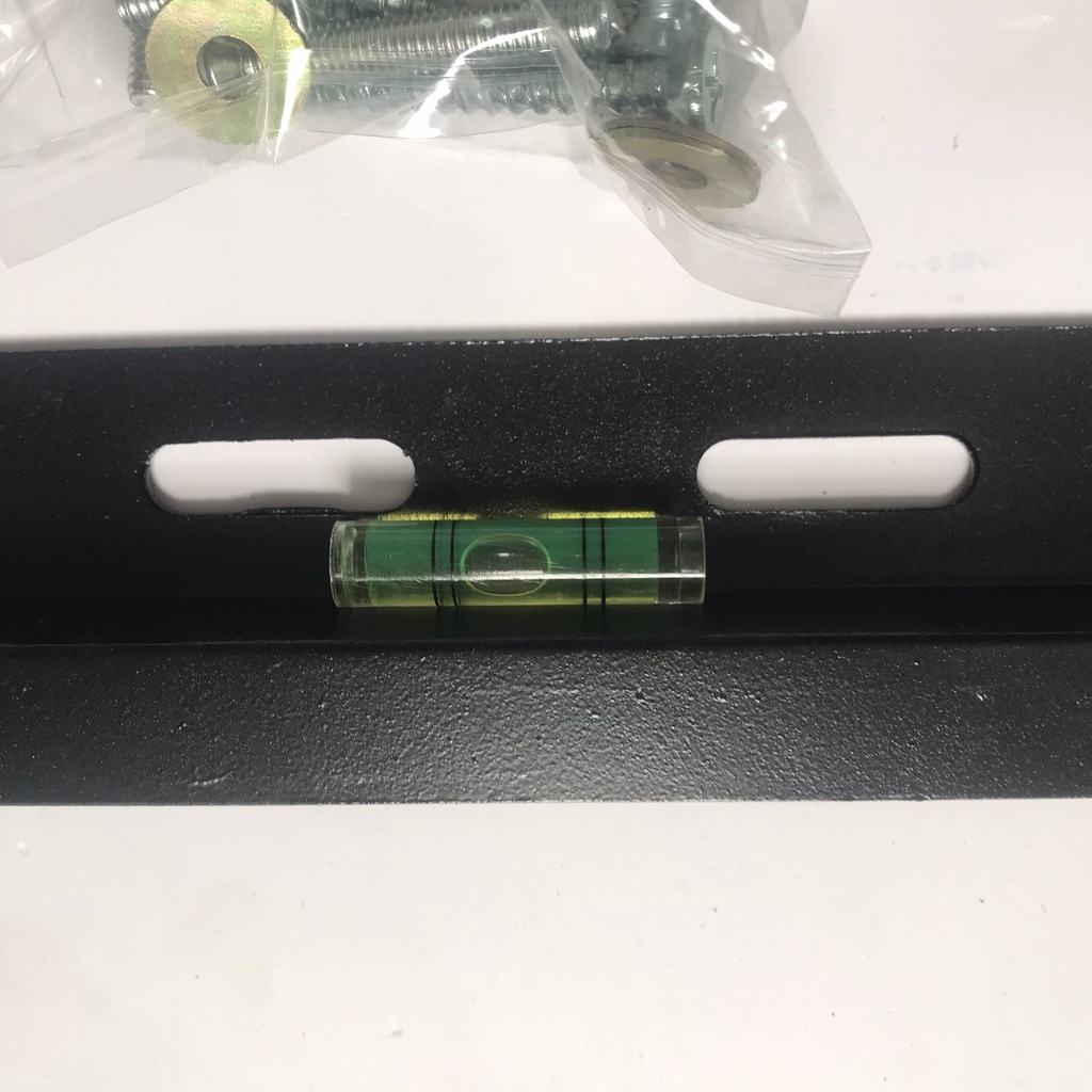 Giá treo tivi có Nivo cân bằng treo cố định hỗ trợ kích thước tivi 14-65 inch đi kèm ốc vít