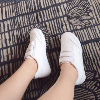 Giày thể thao quai dán đẹp