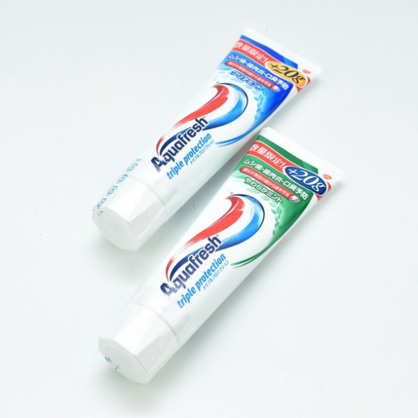 Kem đánh răng Aquafresh Triple Protection 140g hàng nội địa Nhât Bản cộng thêm 20G