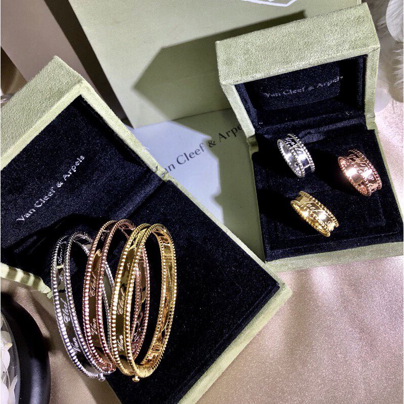 Bộ Trang Sức Mạ Vàng 18k Có Chữ Ký