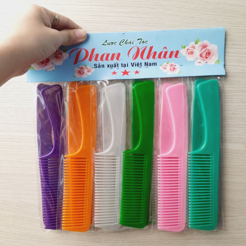 Vỉ 12 lược chải ngôi sao màu trong 20cm (có nhiều mẫu chọn)