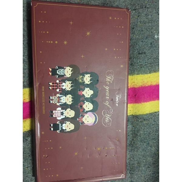 Bộ sưu tầm nhóm nhạc TWICE