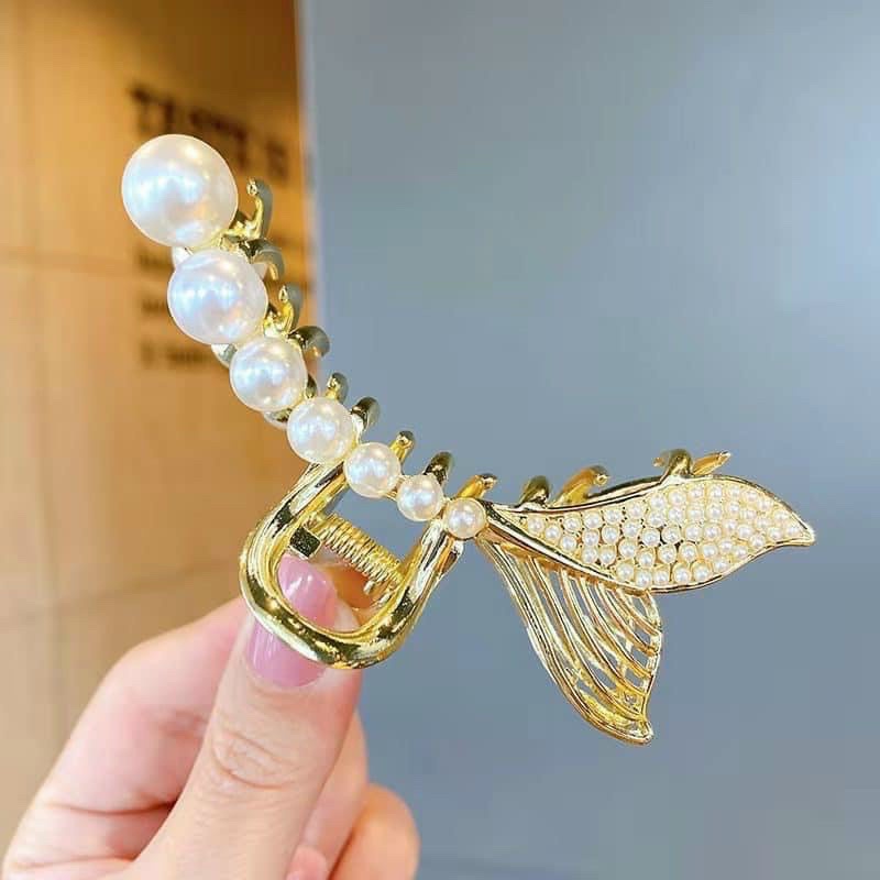 Cặp sắt đuôi cá