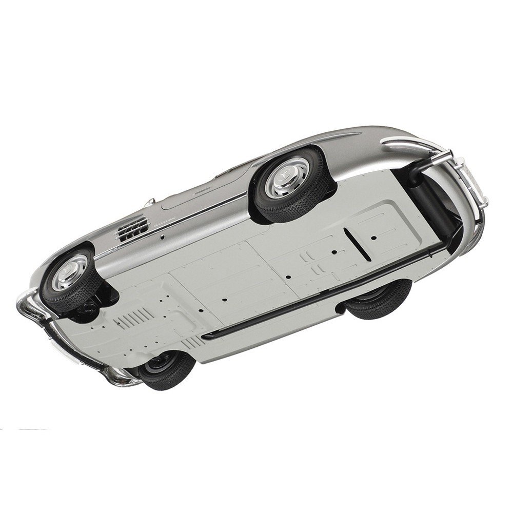 24338 Mô hình xe ô tô 1/24 SCALE MERCEDES-BENZ 300 SL  - GDC