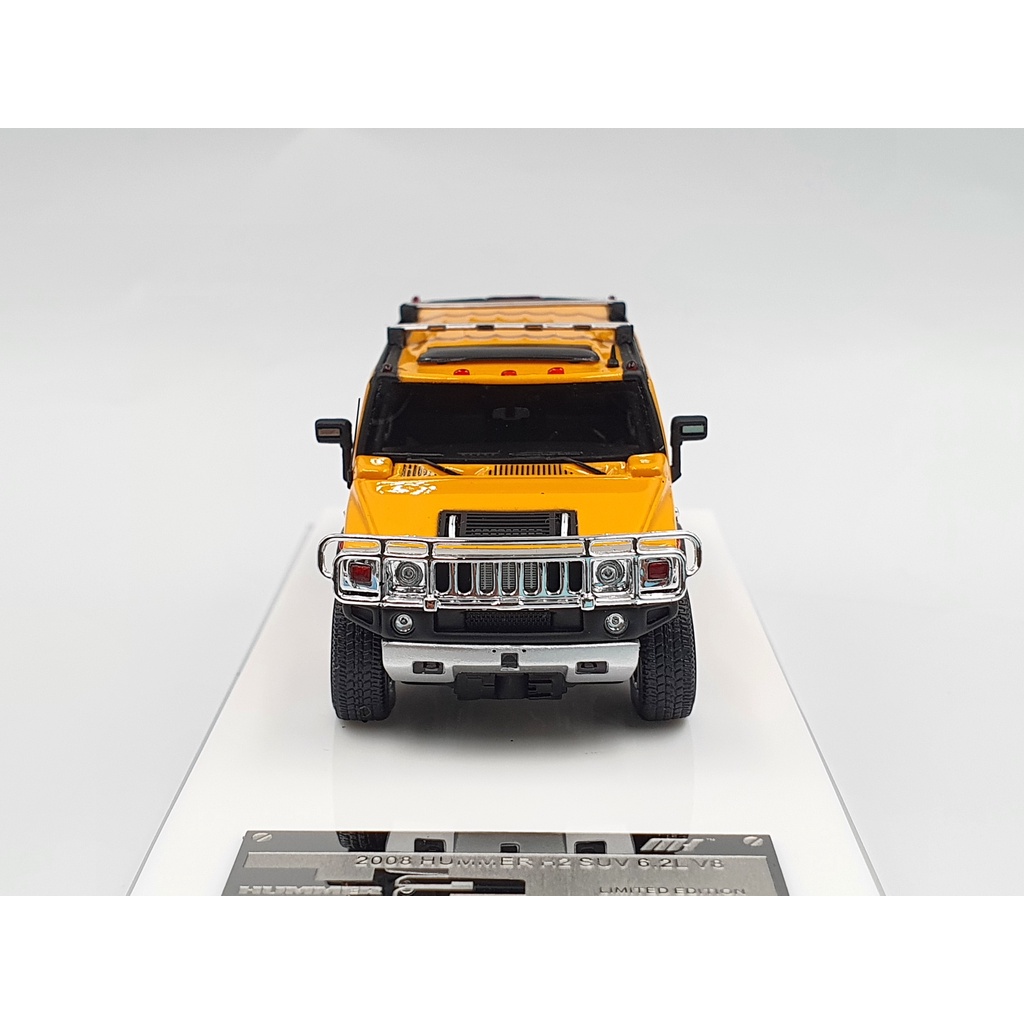 Xe Mô Hình Hummer H2 2008 Tỉ lệ 1:64 Hãng sx Motor Helix ( Vàng )