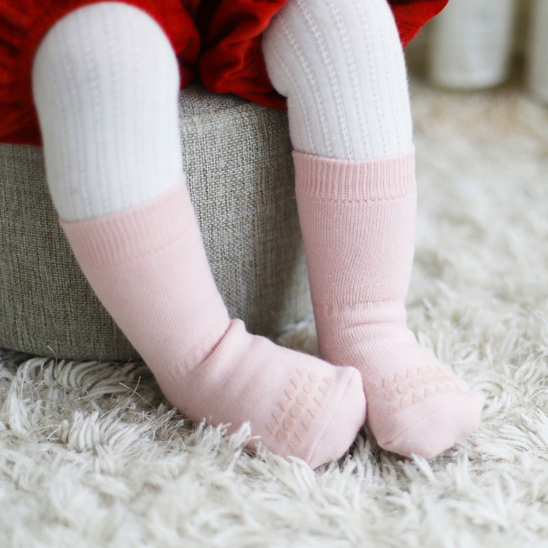 Vớ Dày Ấm Áp Chống Trượt Cho Bé