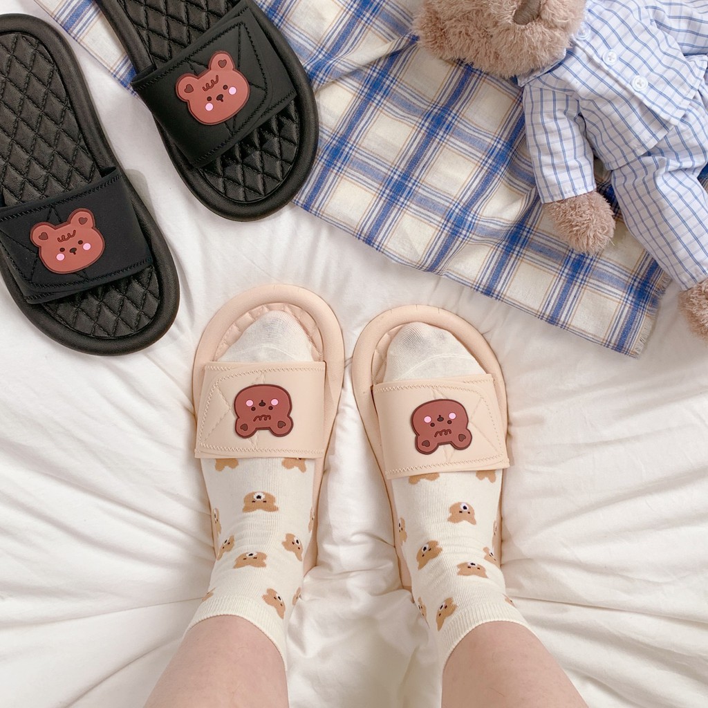 Dép Slipper và Xỏ Ngón Đi Trong Nhà Đính Hình Gấu Nâu