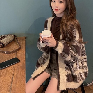 Áo khoác cardigan len dáng dài tông nâu caro thanh lịch