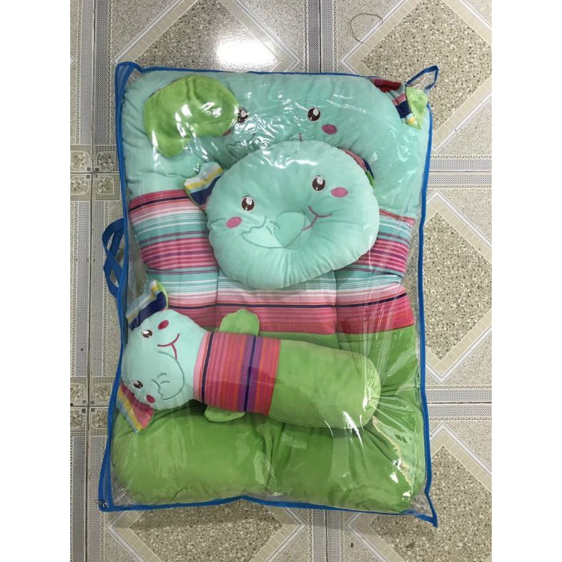 Bộ nệm kèm gối sơ sinh Nhung 65*80