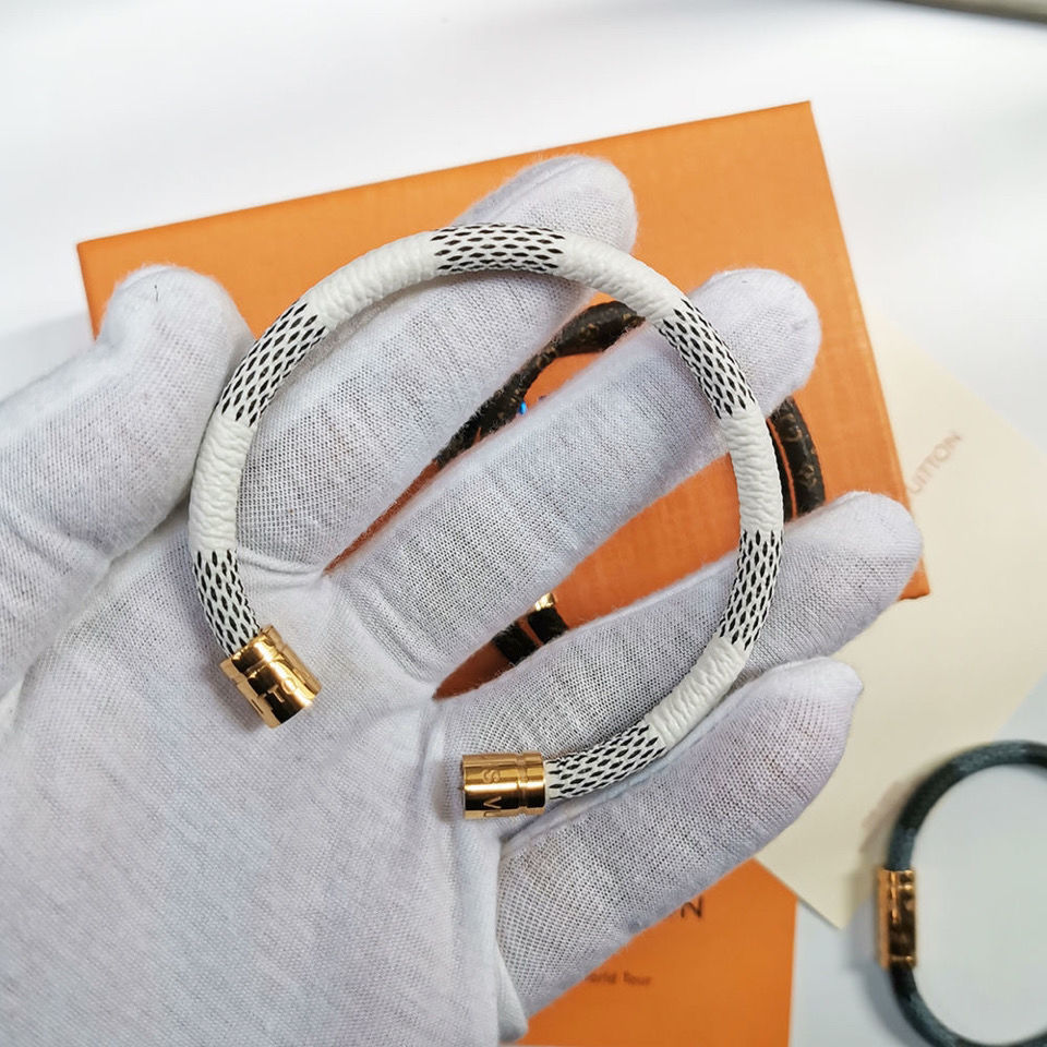 Vòng tay bằng da họa tiết LV phối khóa nam châm thời trang cho nam và nữ