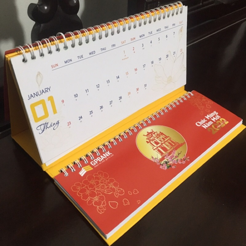 Lịch để bàn (có ghi chú)