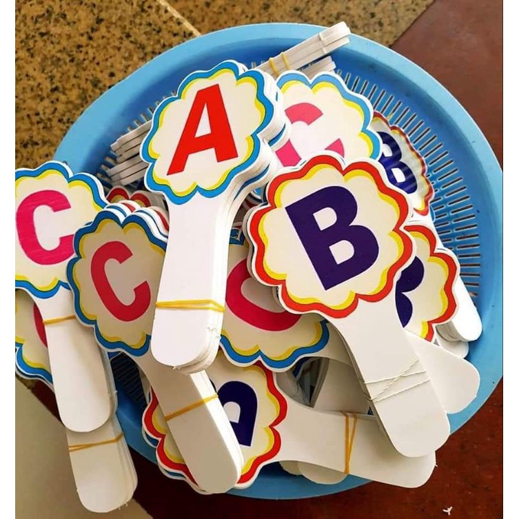 Thẻ Đáp Án ABCD Đ S Mếu Cười có cán siêu bền 2 mặt