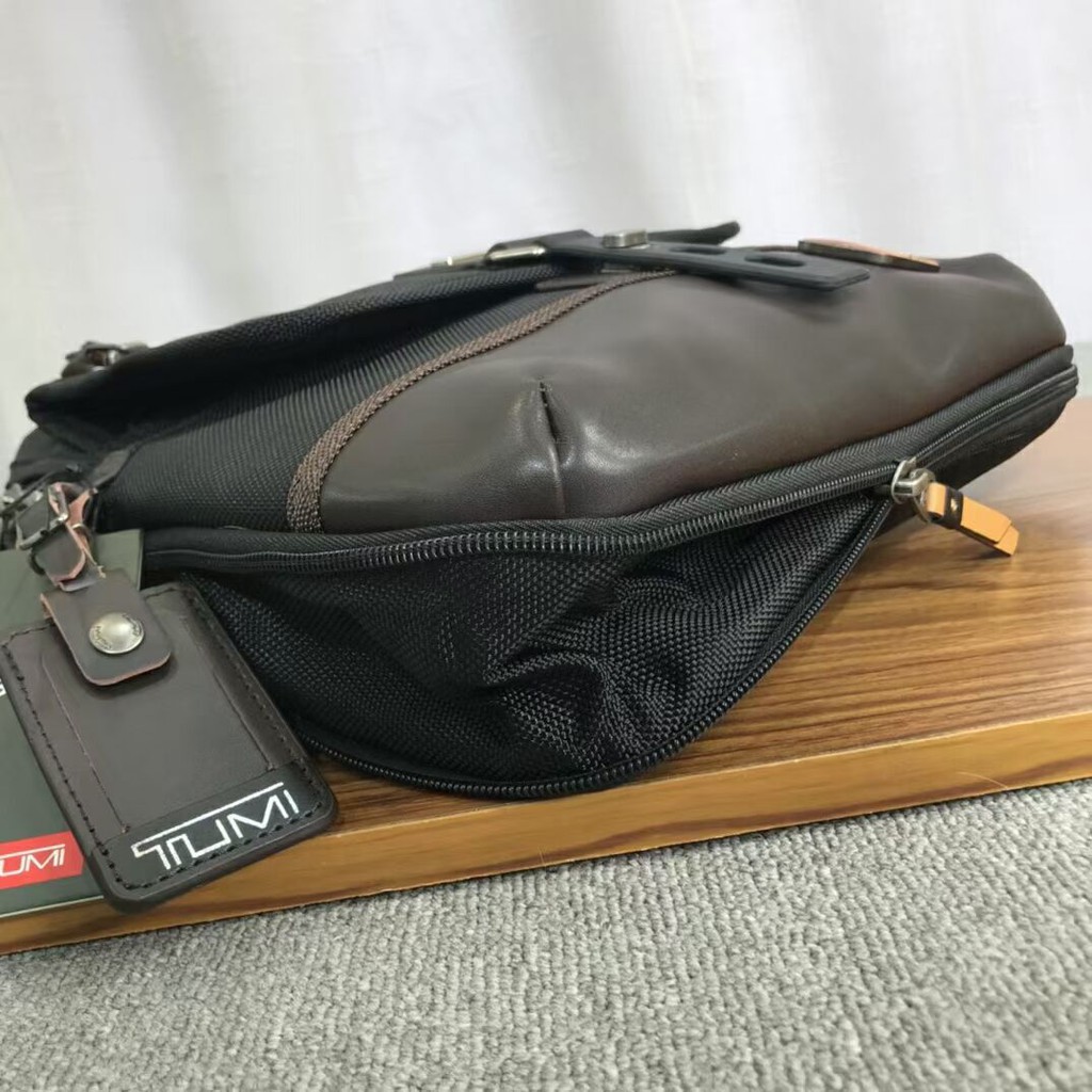 Tumi222304 Túi Địu