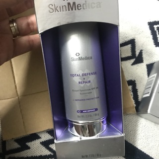 Kem chống nắng skinmedica 