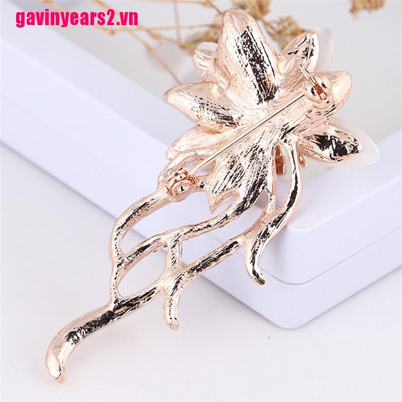 Trâm Cài Áo Hình Hoa Đính Đá Opal Trong Suốt Gav2