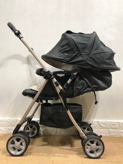 Xe đẩy Combi Granpaseo LZ600