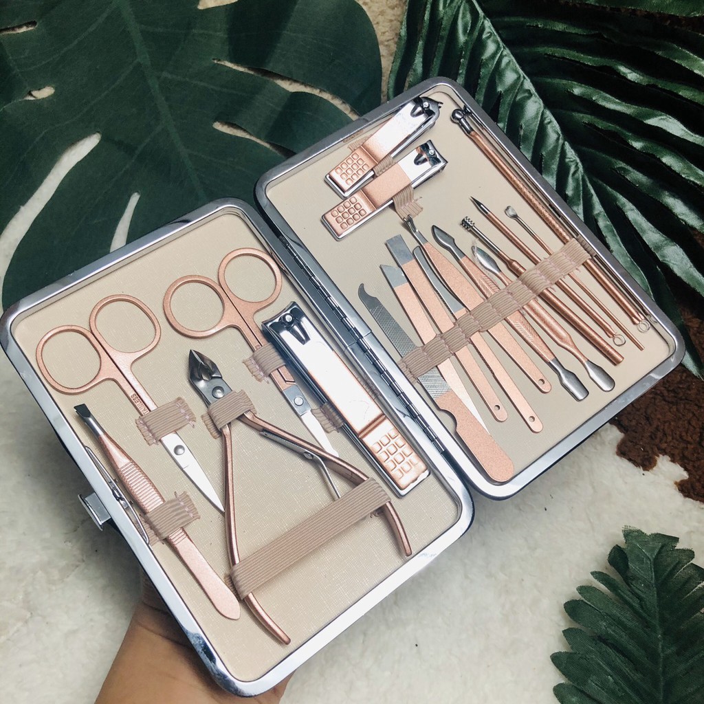 Bộ Bấm Móng Tay Hồng [18 Chi Tiết] - Tiện Dụng