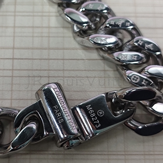 Vòng Tay Bạc Chạm Khắc Chữ Monogram